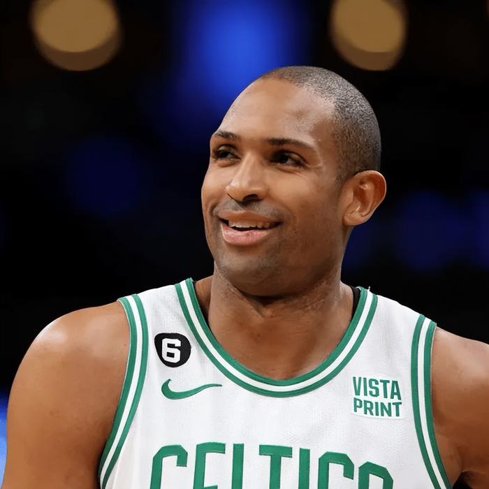 湖人签下艾顿之后,又签约霍福德,勇士没中锋咋办啊?