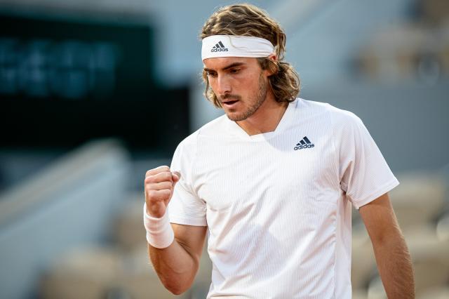 体育直播-西西帕斯直落三盘胜布斯塔 连续两年进法网八强